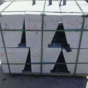 宜昌 芝麻白异形坐凳，石凳