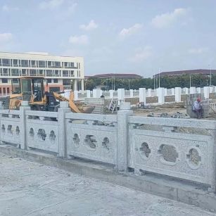 宜昌 白麻花岗岩荔枝面河道栏杆