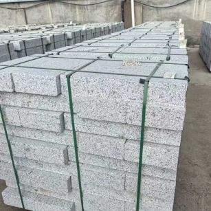 宜昌 白麻花岗岩路沿石，弧形路沿石，道牙石，马路牙子，界石，路缘石，平沿石，直岩石，平缘石等