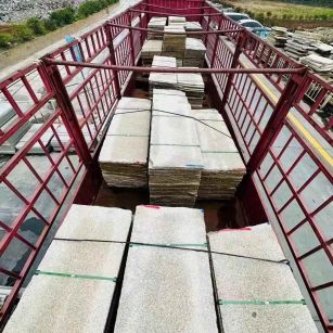 宜昌 黄金麻花岗岩荔枝面，光面毛板装车完成