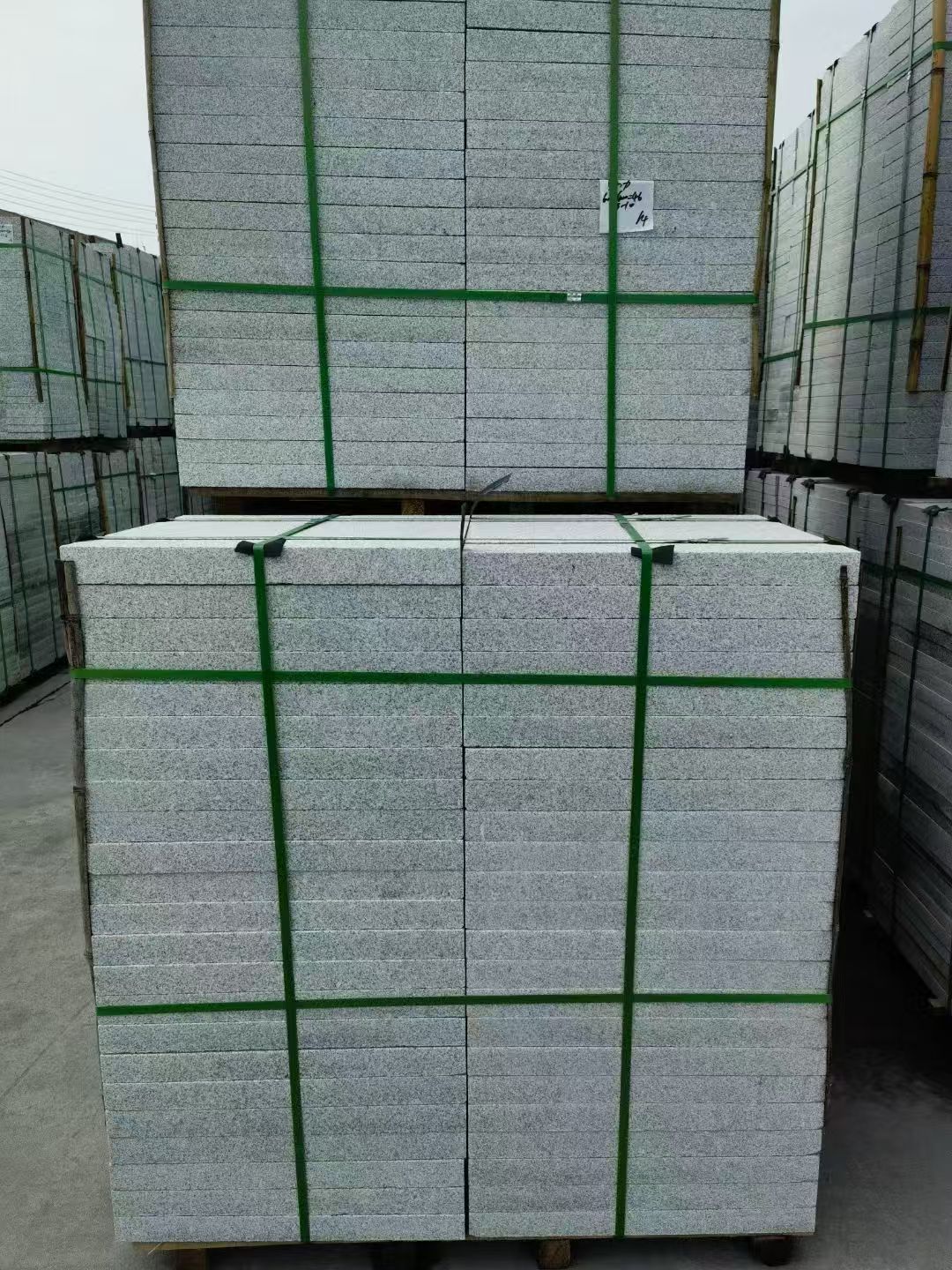 宜昌 芝麻白火烧，园林广场市政工程地铺石，1.8~5.0厚均有现货