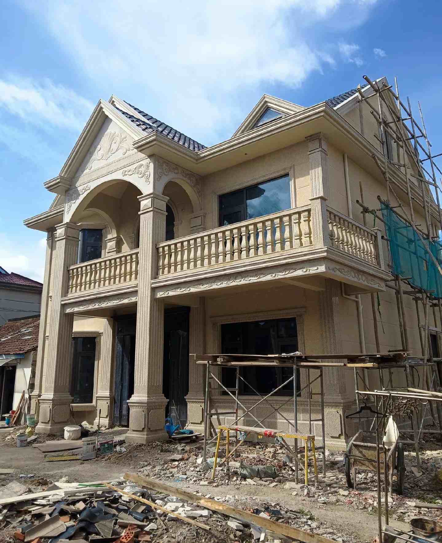 宜昌 黄金麻花岗岩石材私人别墅雕花门楼柱阳台栏杆