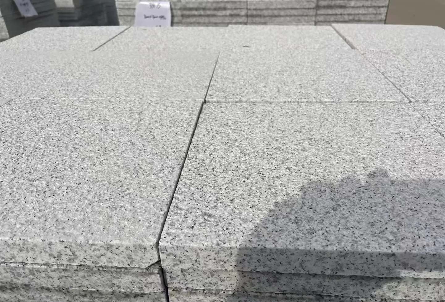 宜昌 白麻花岗岩石材推荐 荔枝面地铺石