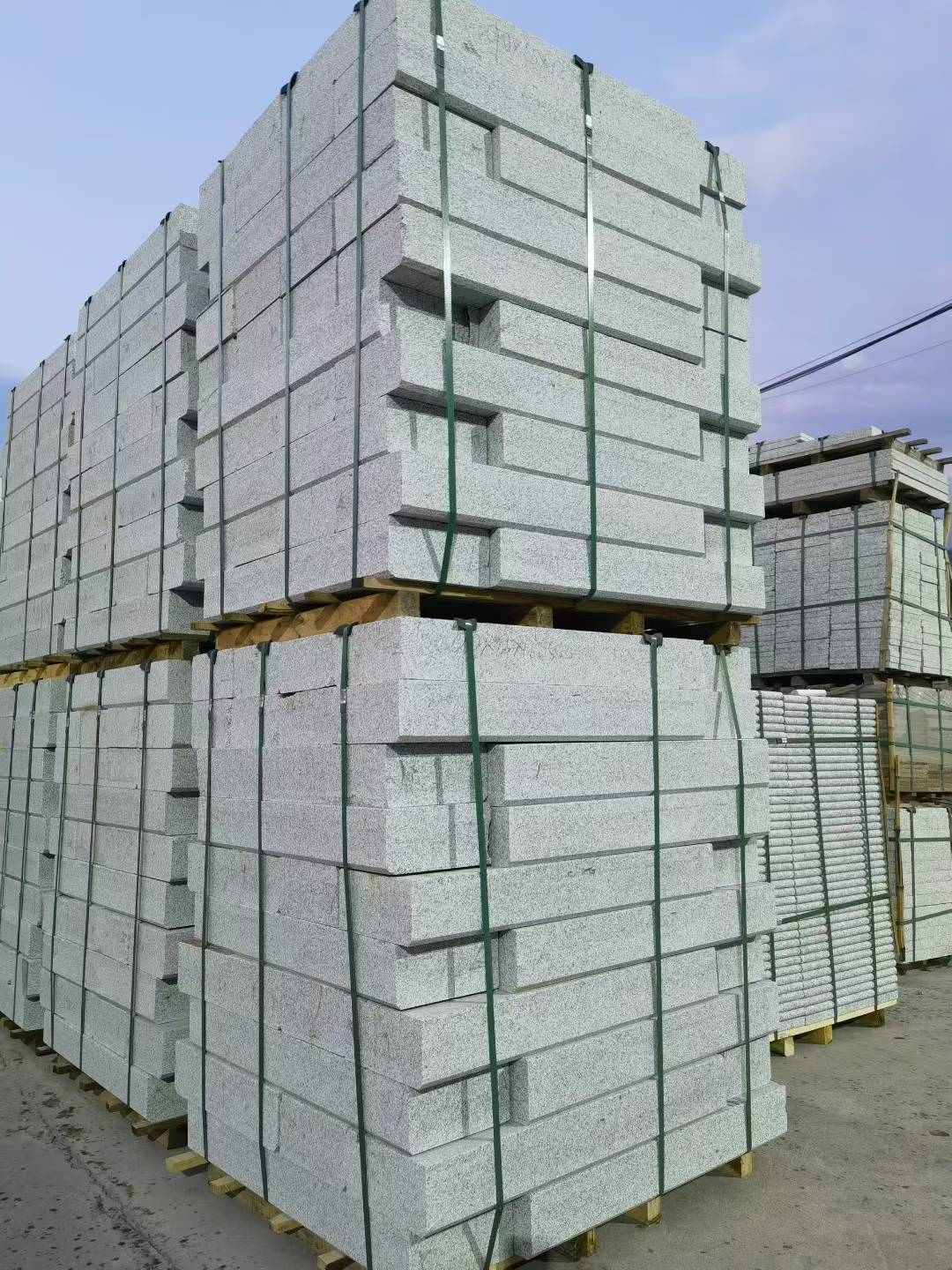 宜昌 芝麻白花岗岩路沿石，路缘石，路肩石，道牙，立缘石，马路牙子，街沿石，侧石等