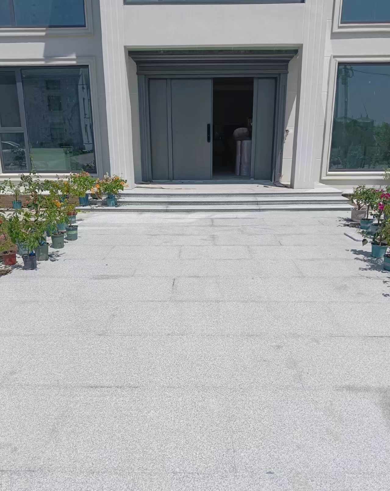 宜昌 芝麻白花岗岩地铺石地面铺装