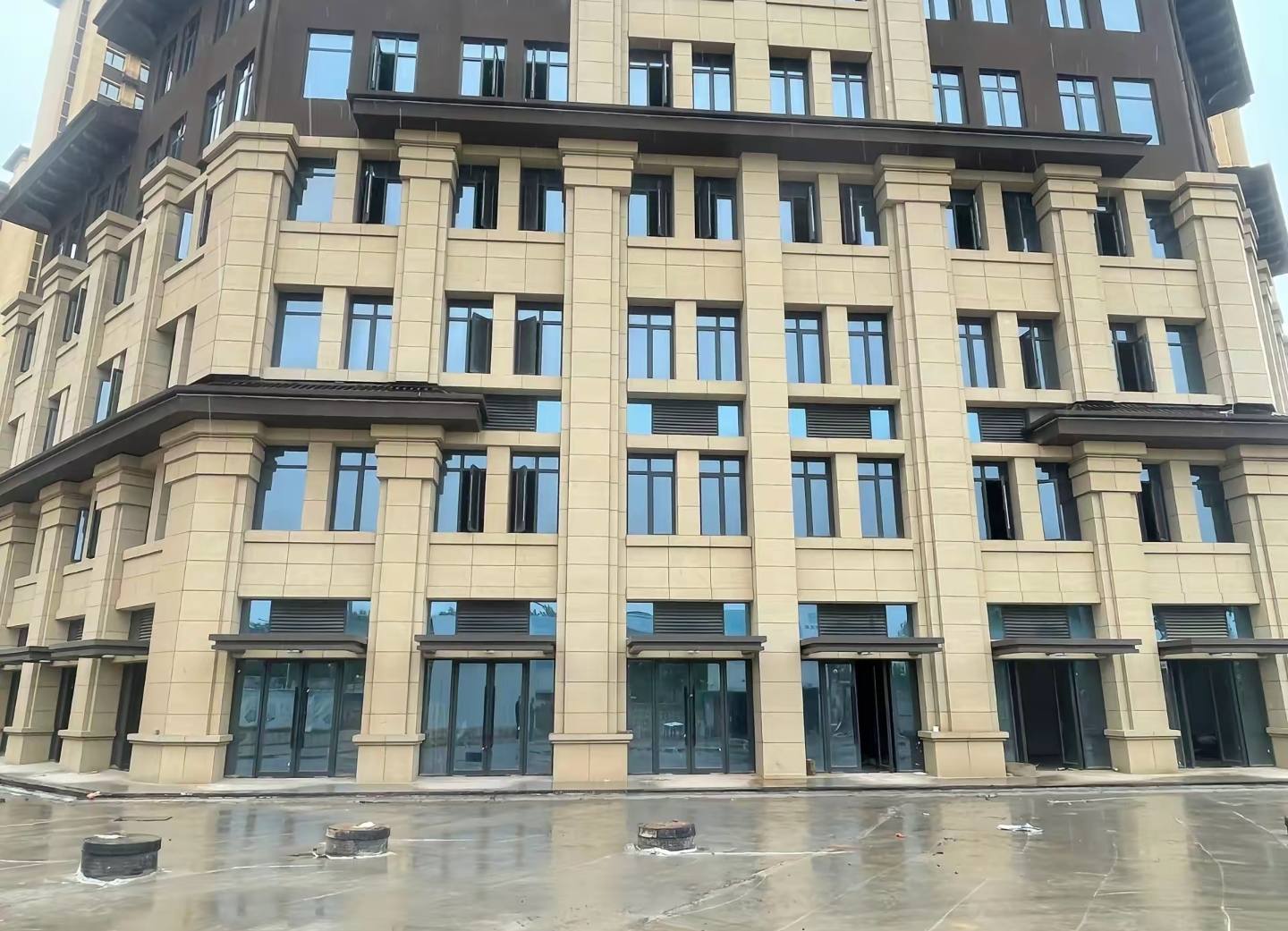 宜昌 黄金麻花岗岩荔枝面小区外墙干挂