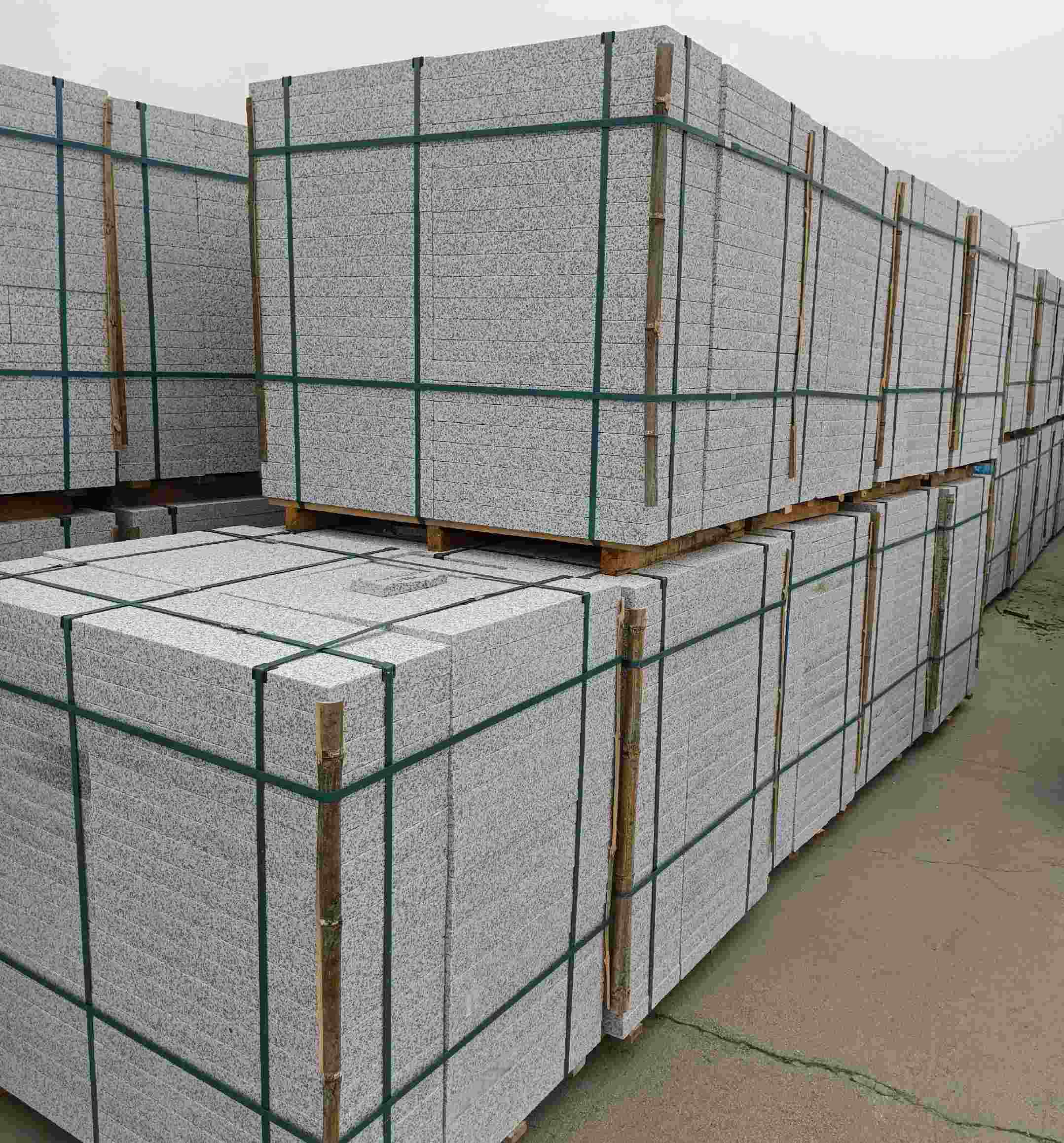 宜昌 白麻花岗岩石材荔枝面地铺石（300*600*50）