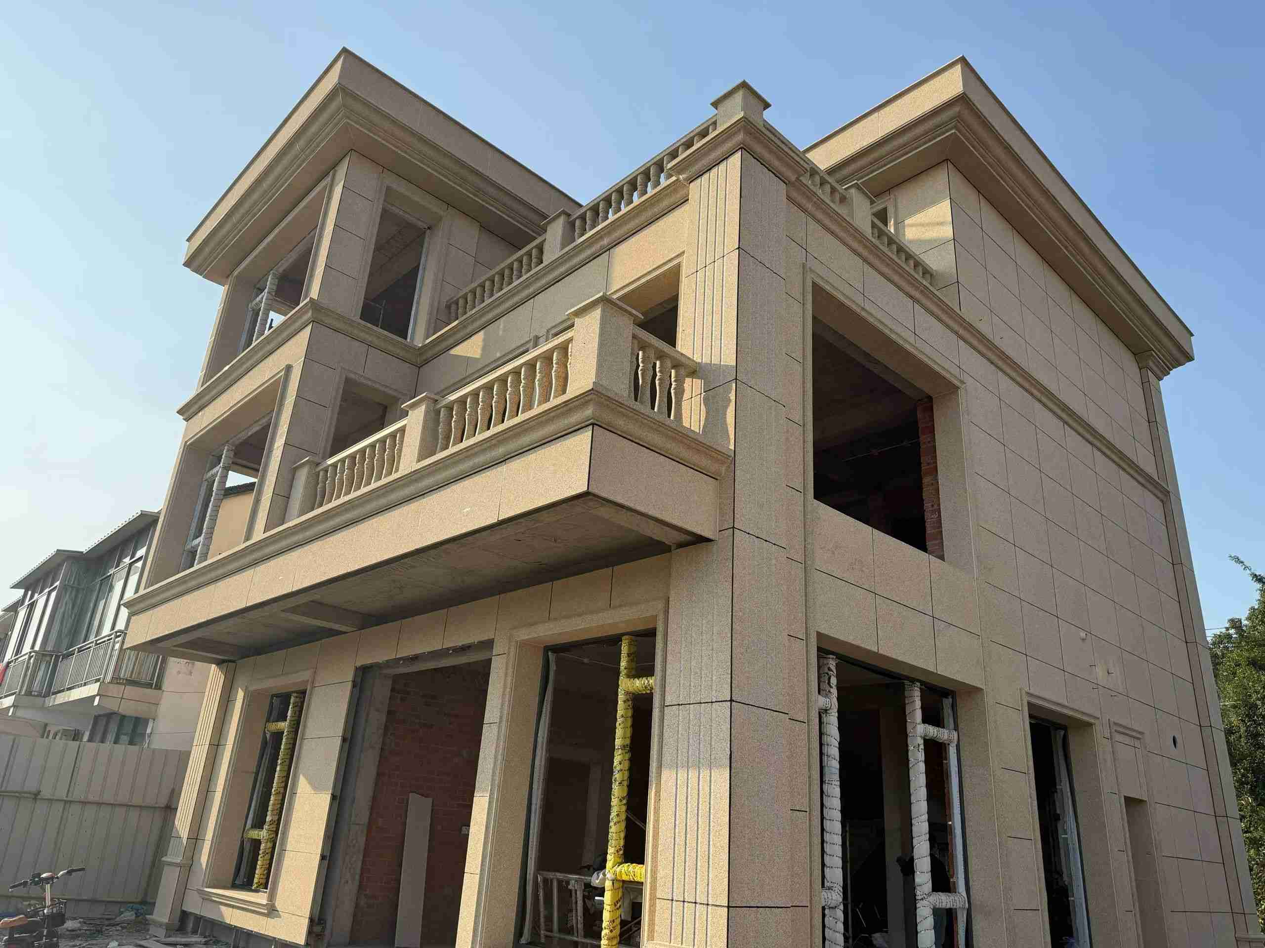 宜昌 黄金麻花岗岩石材荔枝面外墙干挂效果展示