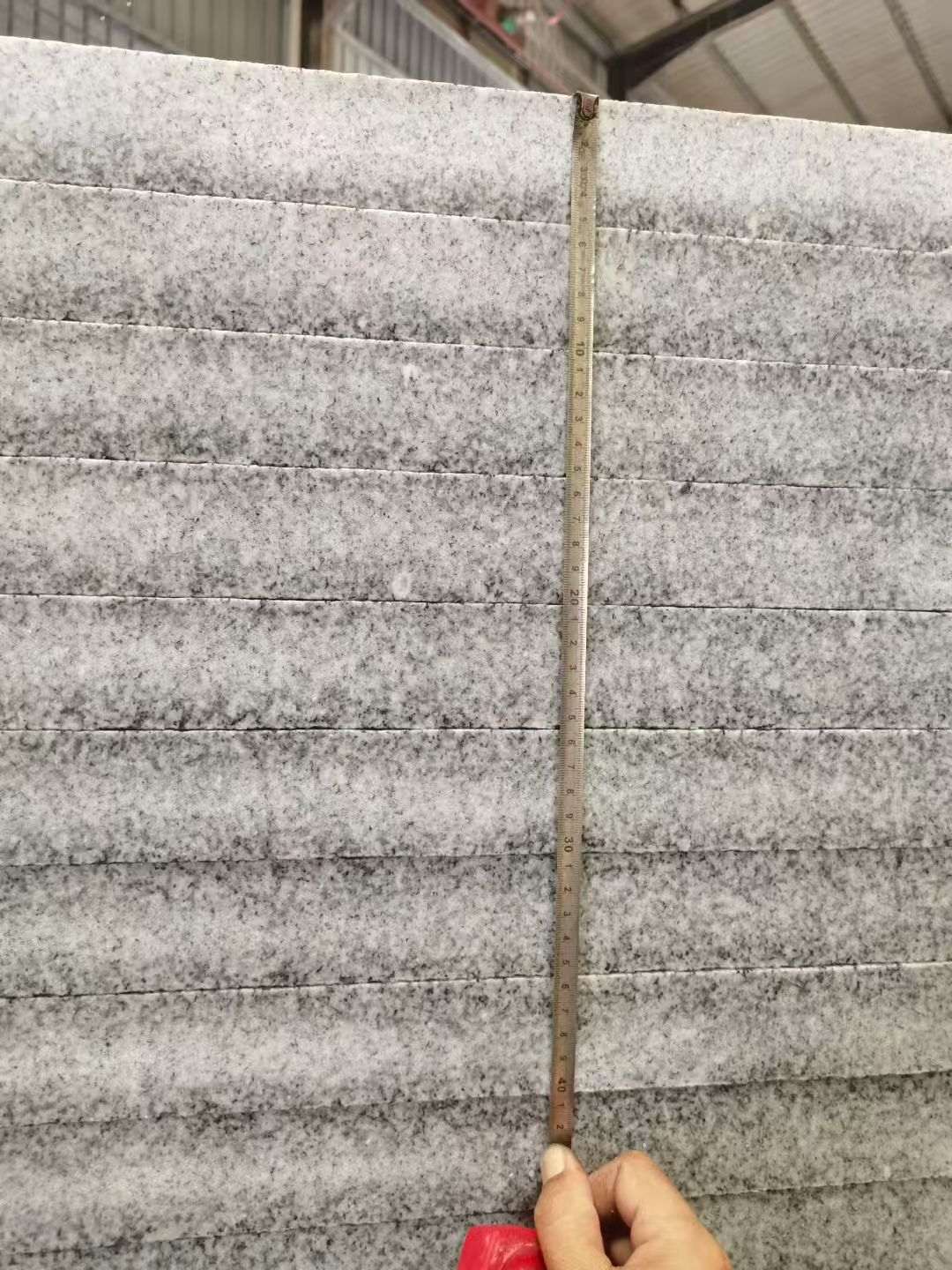 宜昌 芝麻白火烧成品厚薄均匀，B料价格接近A料质量