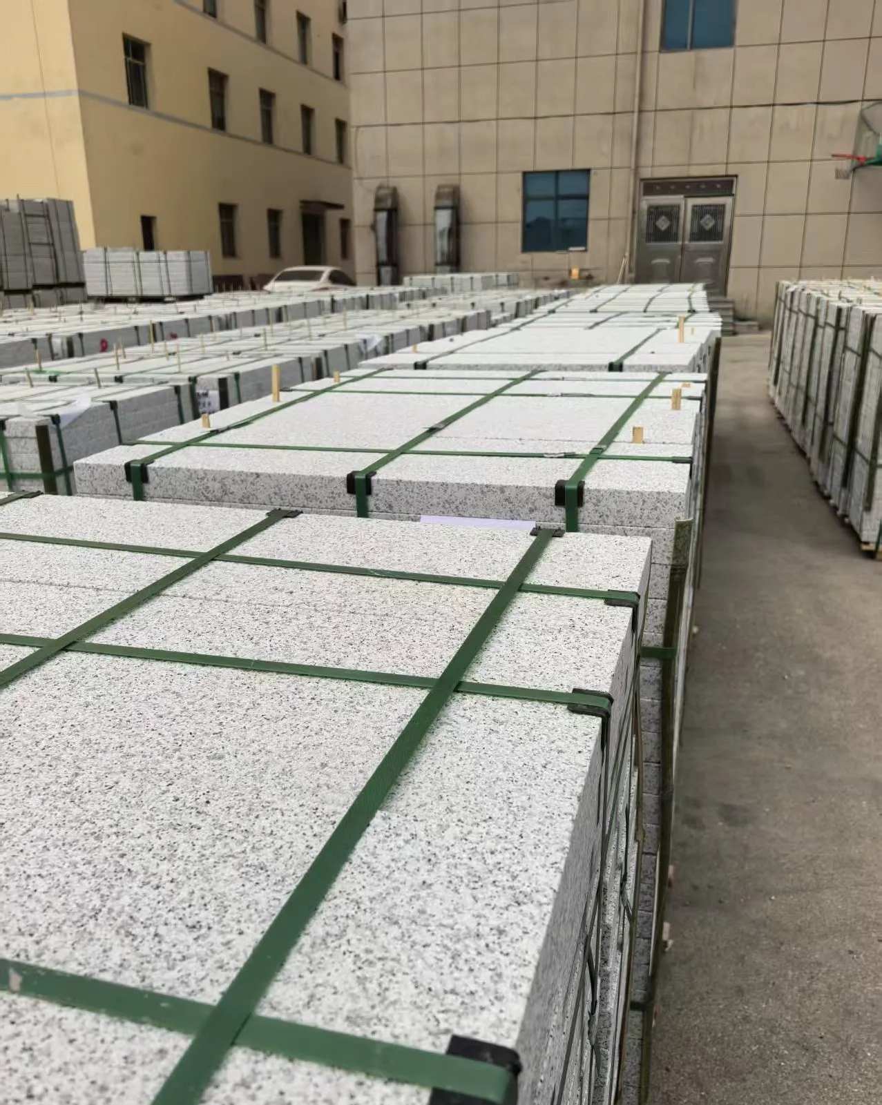 宜昌 白麻花岗岩5.0公分荔枝面地铺石