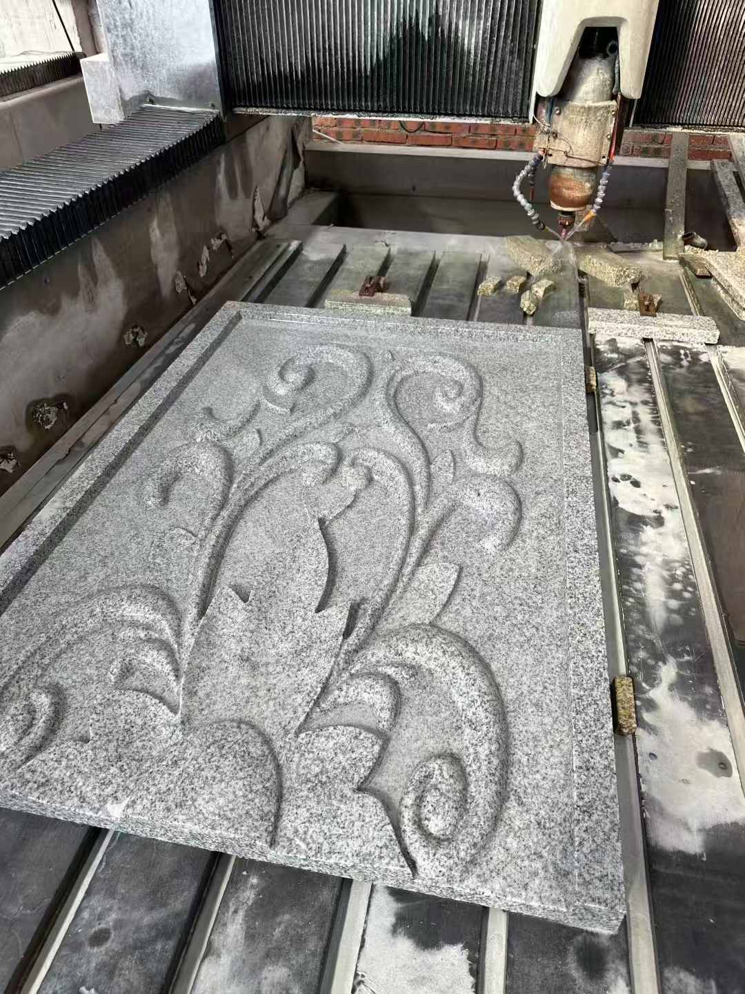 宜昌 白麻别墅干挂雕花板