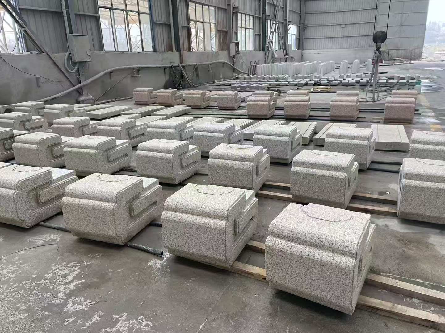 宜昌 白麻花岗岩异形加工-石凳，坐凳