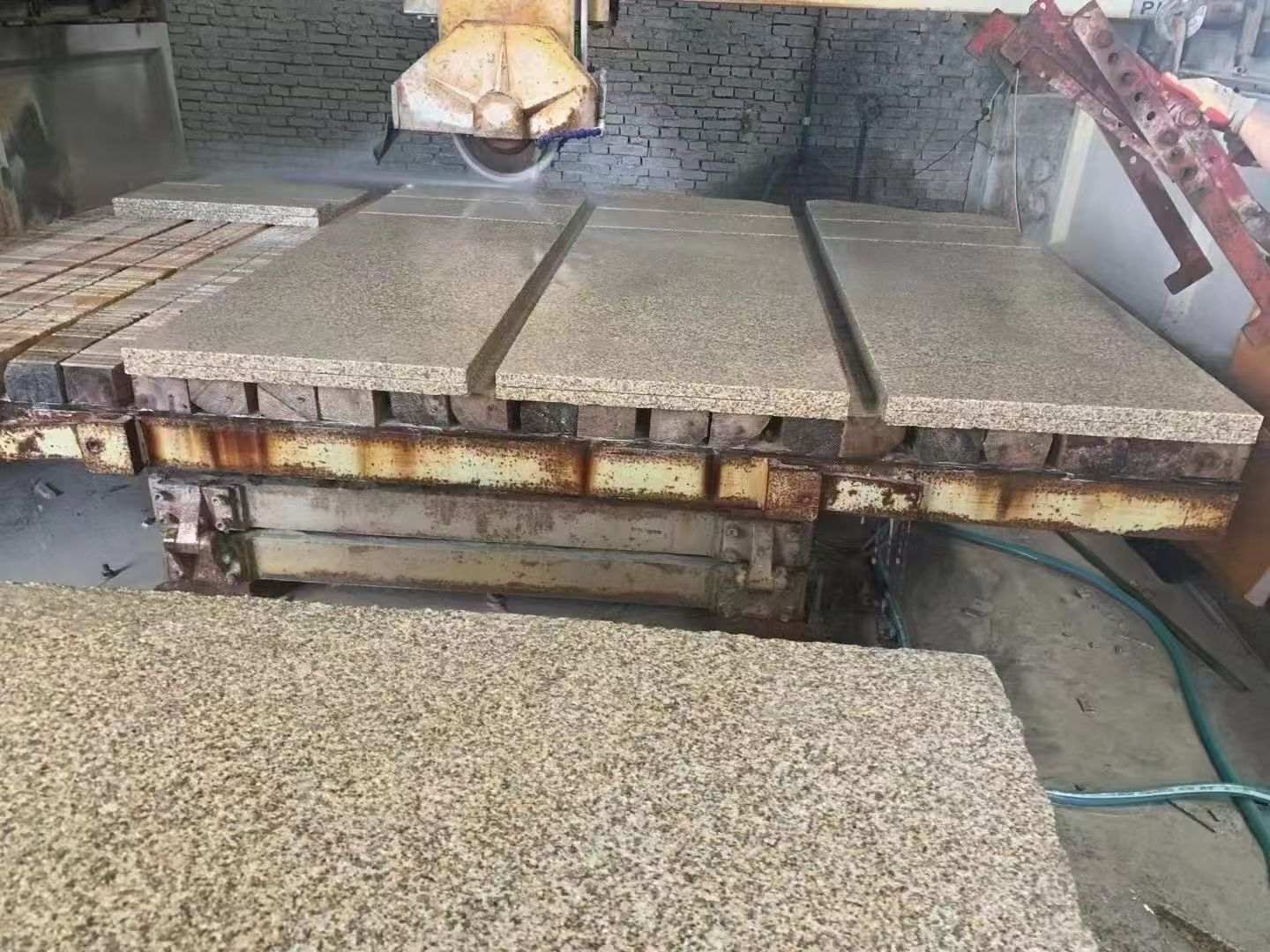 宜昌 黄金麻荔枝面成品板加工