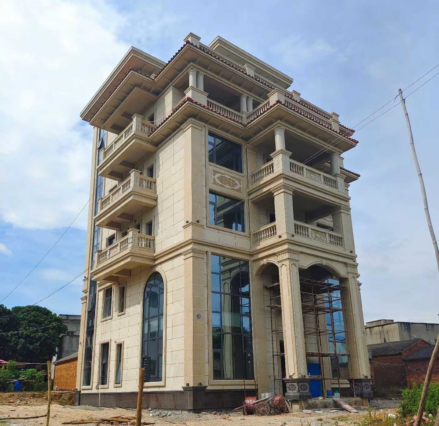 宜昌 黄金麻花岗岩石材别墅外墙干挂搭配（雕花栏杆花瓶柱门楼罗马柱）