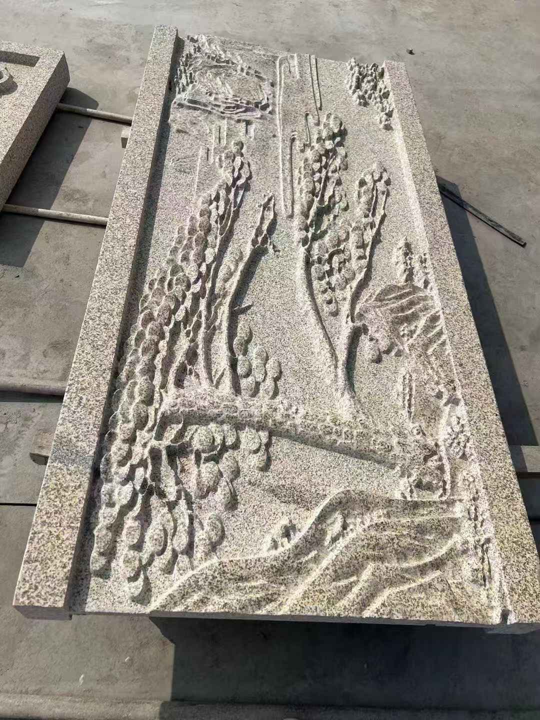 宜昌 黄金麻雕刻板浮雕迎客松