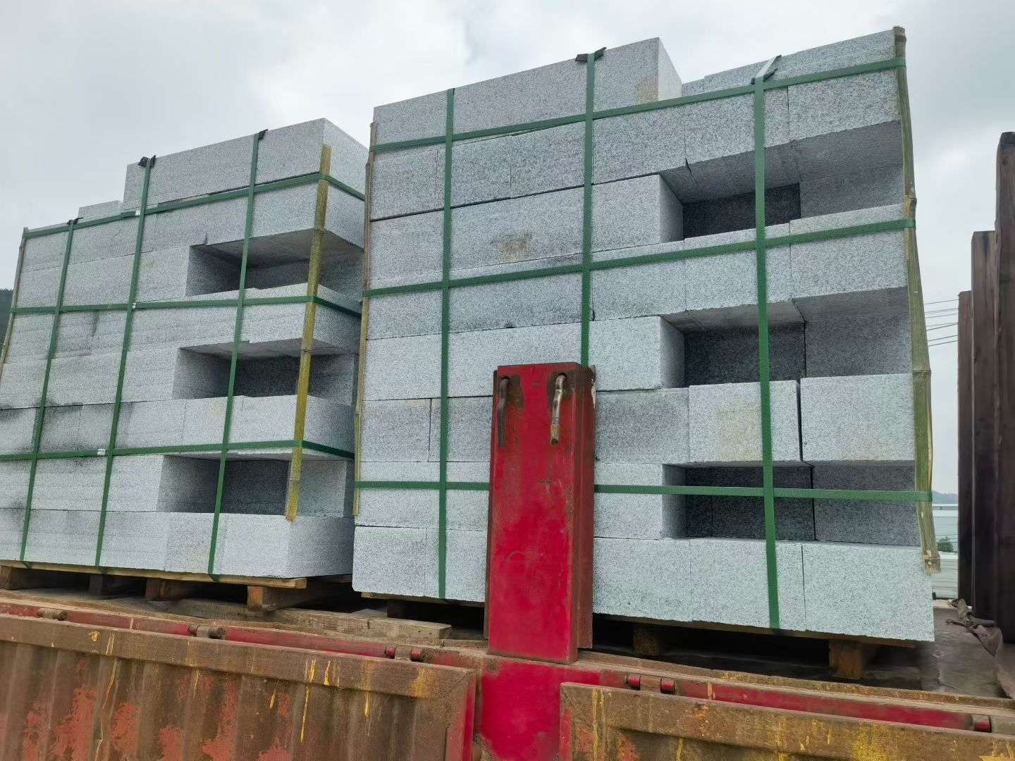 宜昌 芝麻白花岗岩路沿石，平石，路侧石，马路牙子，路缘石，立缘石，平缘石等